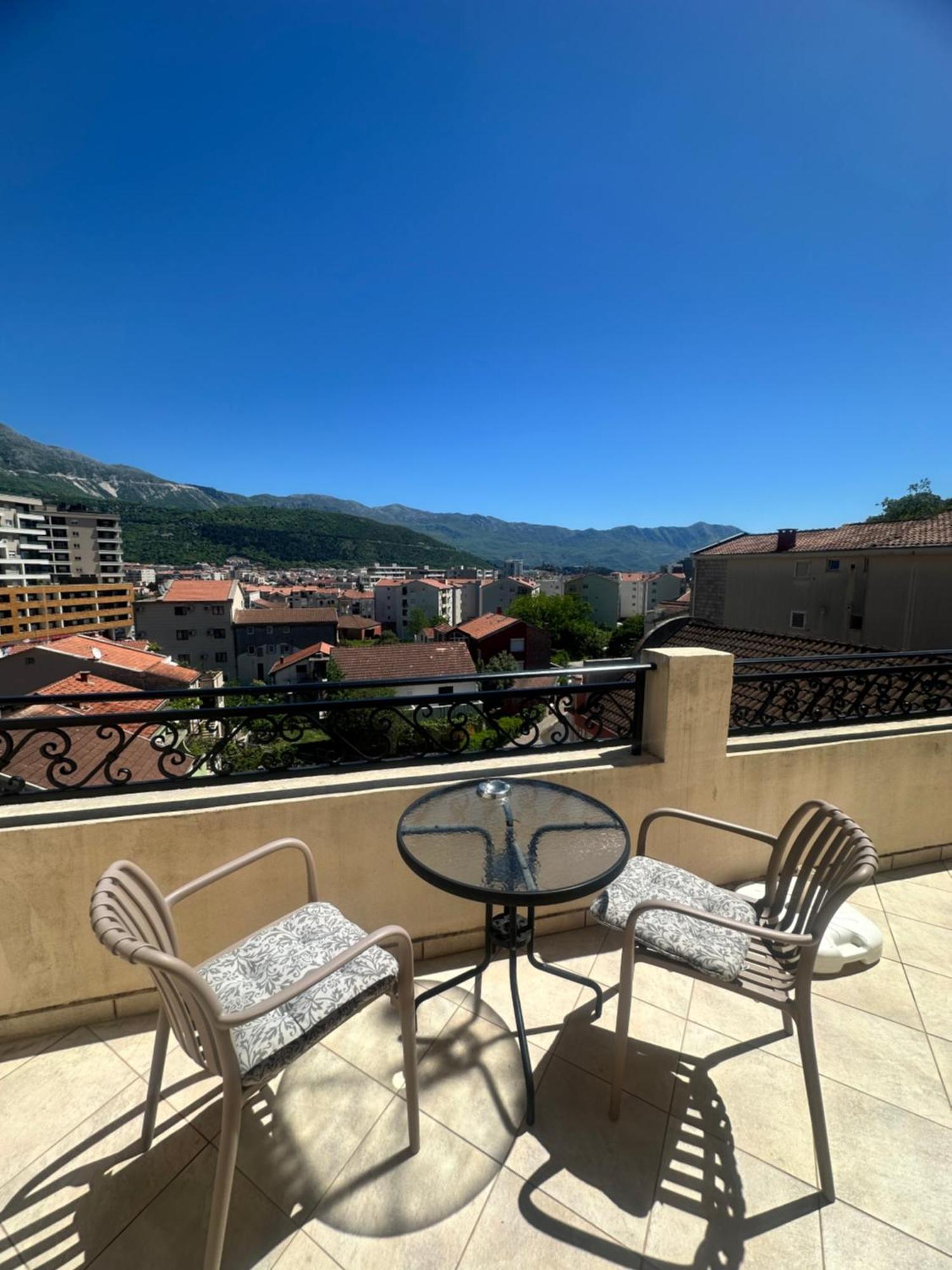 Apartments Manojlovic Budva Exterior foto